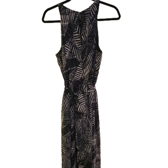 SLNY Maxi Sleeveless Dress - Picture 2 of 4